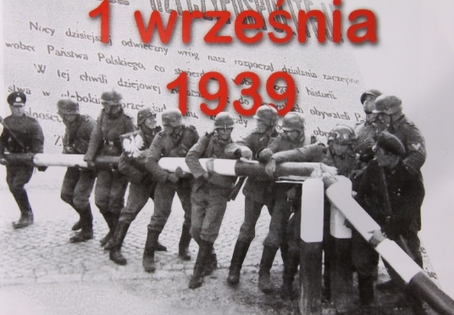 Znalezione obrazy dla zapytania Napad niemców na polskę 1939 rok zdjecia